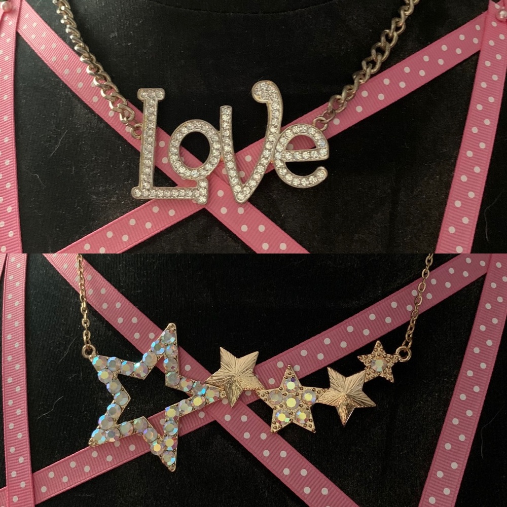 2 Bling necklaces.